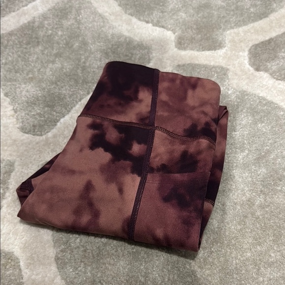 Victoria's Secret Tie-Dye Burgundy Athletic Set Sz S - Picture 3 of 5